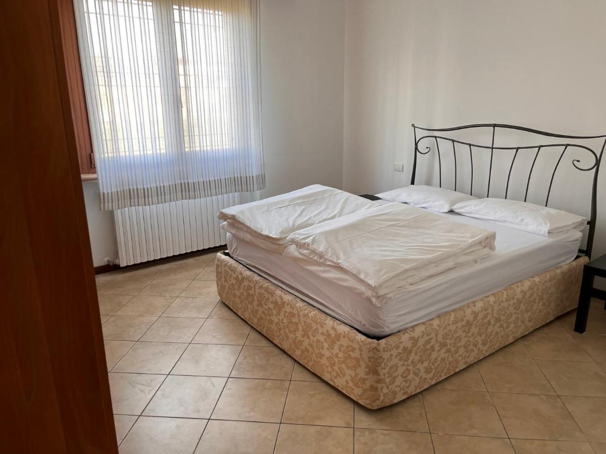 Sebino 11 Apartment Peschiera del Garda Ngoại thất bức ảnh