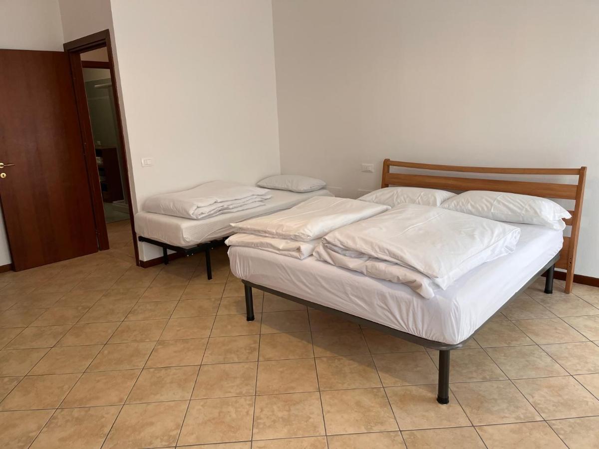 Sebino 11 Apartment Peschiera del Garda Ngoại thất bức ảnh