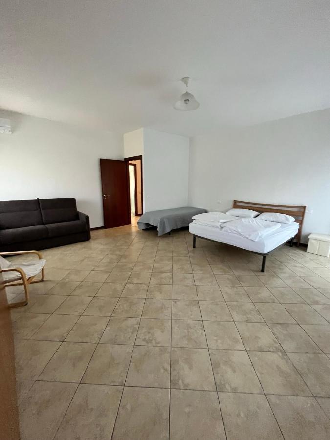 Sebino 11 Apartment Peschiera del Garda Ngoại thất bức ảnh